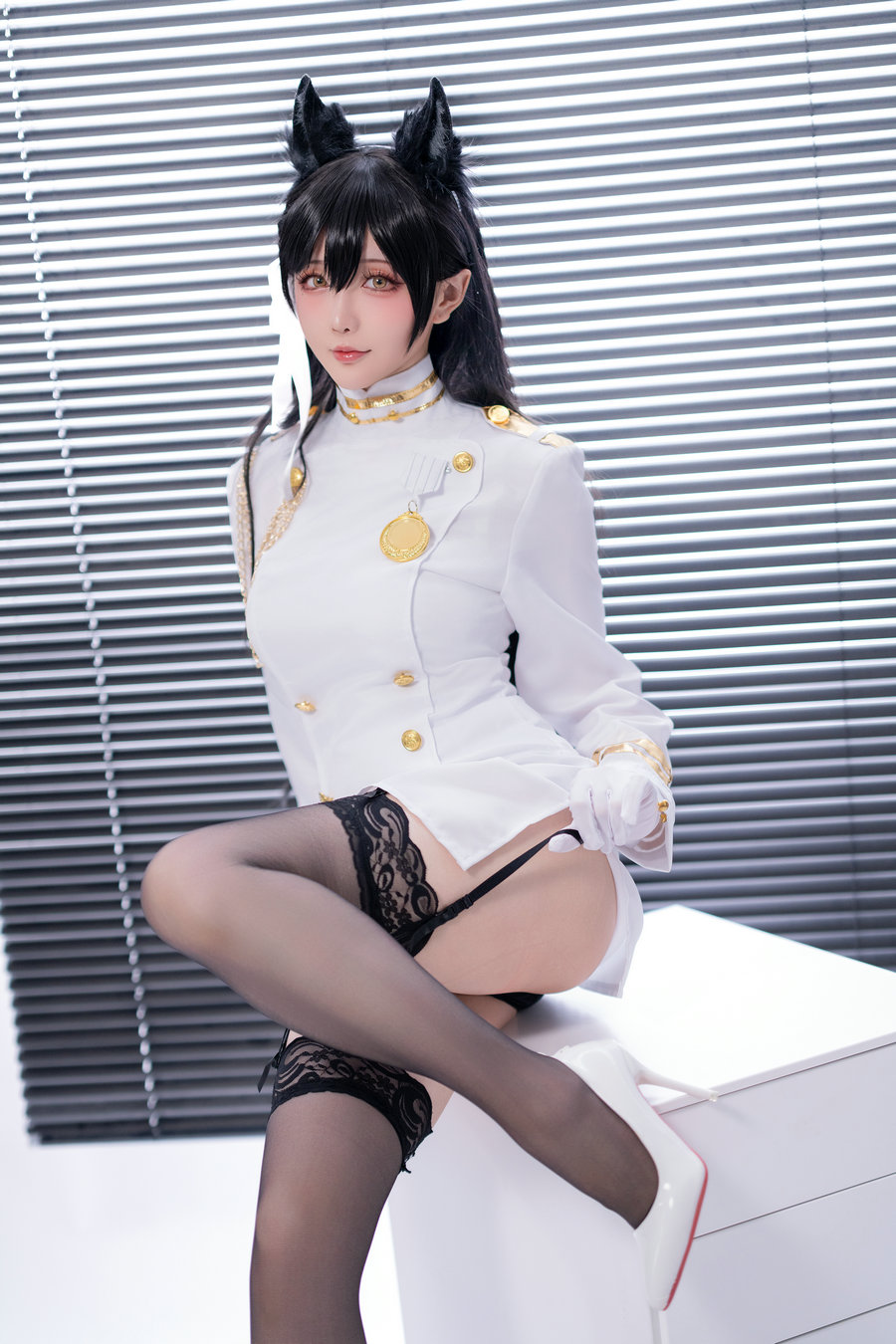 Coser小姐姐星之迟迟 - 碧蓝航线 爱宕 [38P-183MB]
