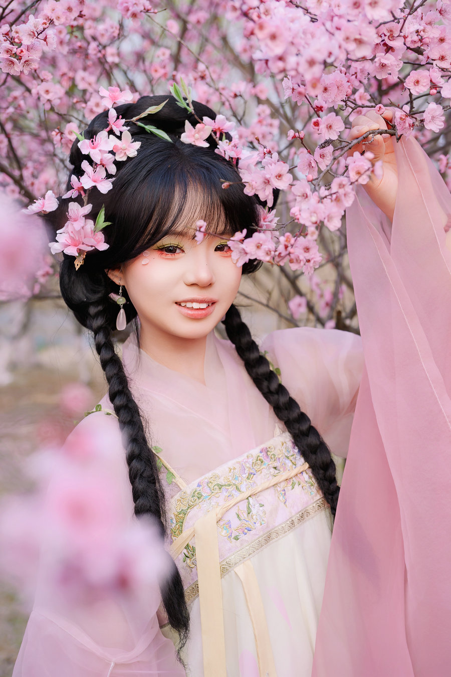 [YITUYU]艺图语 2026.04.06 春樱赴约，桃气少女 珠珠 [10P-87MB]