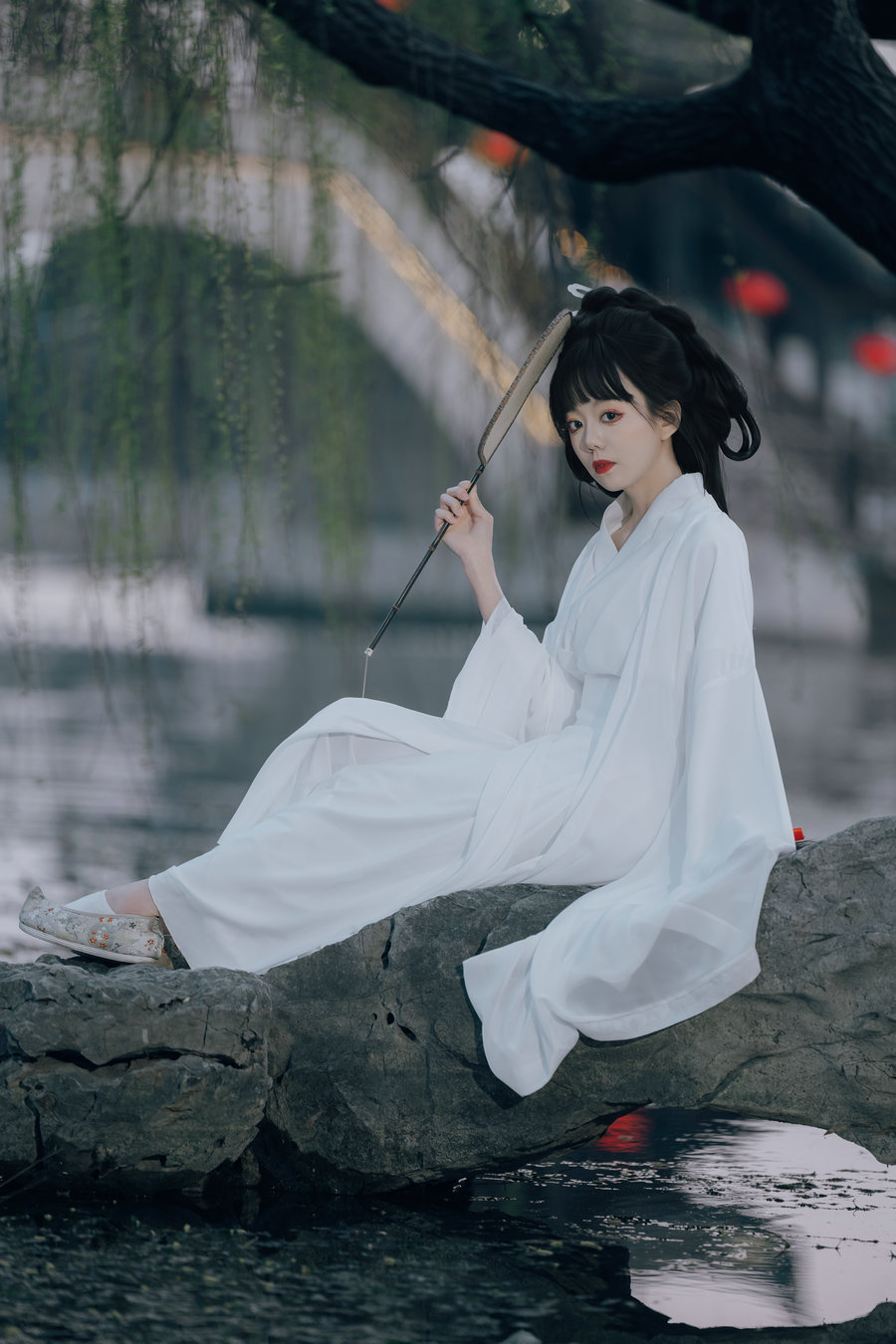 [YITUYU]艺图语 2026.04.09 江南春信，白衣归 佳佳 [34P-1.18GB]