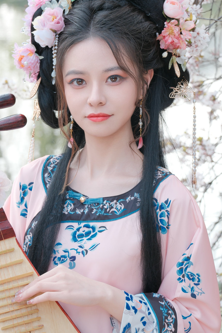 [YITUYU]艺图语 2026.04.14 祈尔繁芜胜常春 [41P-922MB]
