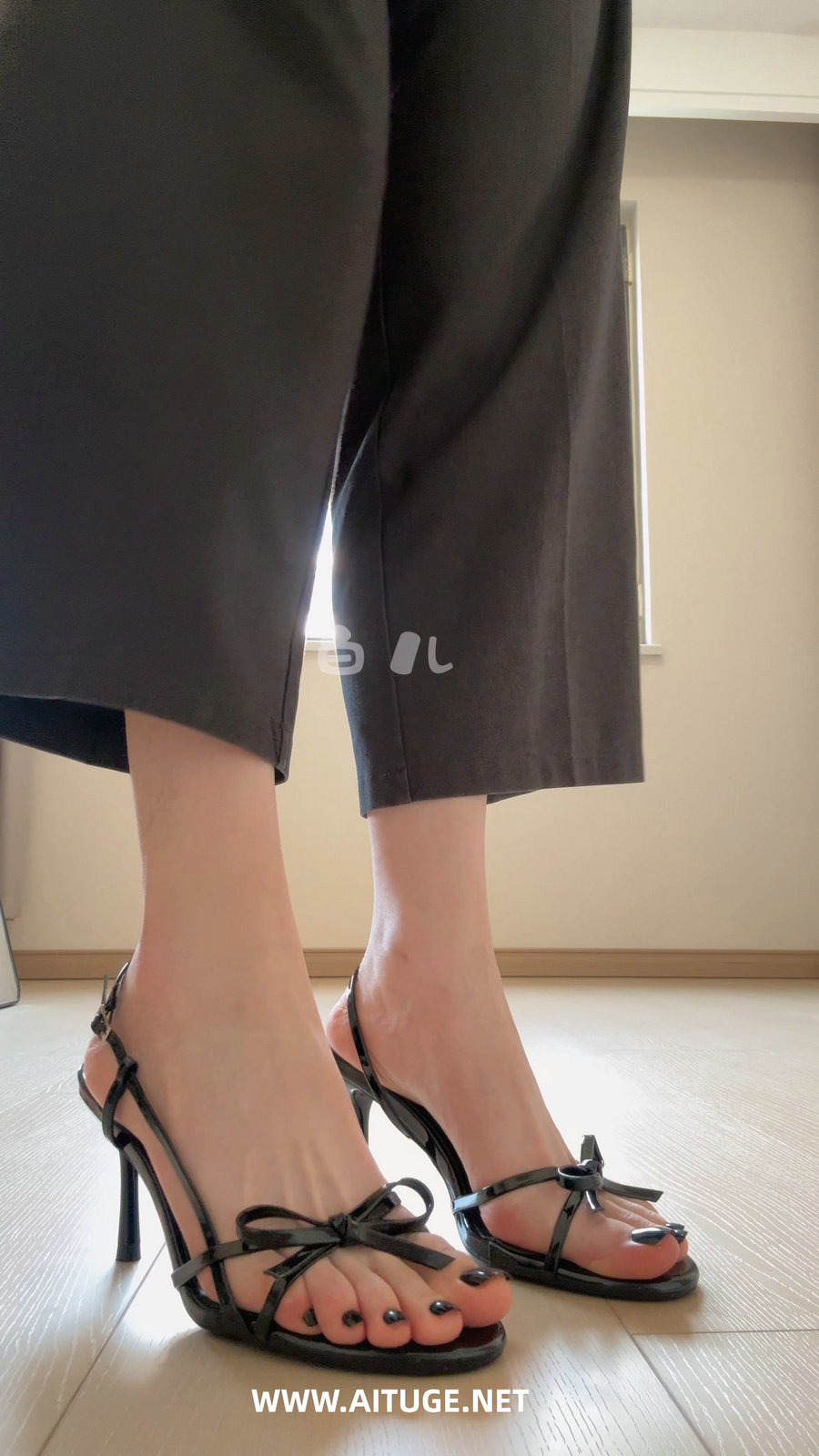 抖音妹子白儿鞋子测评美足定制合集 [195P203V-16.6GB]