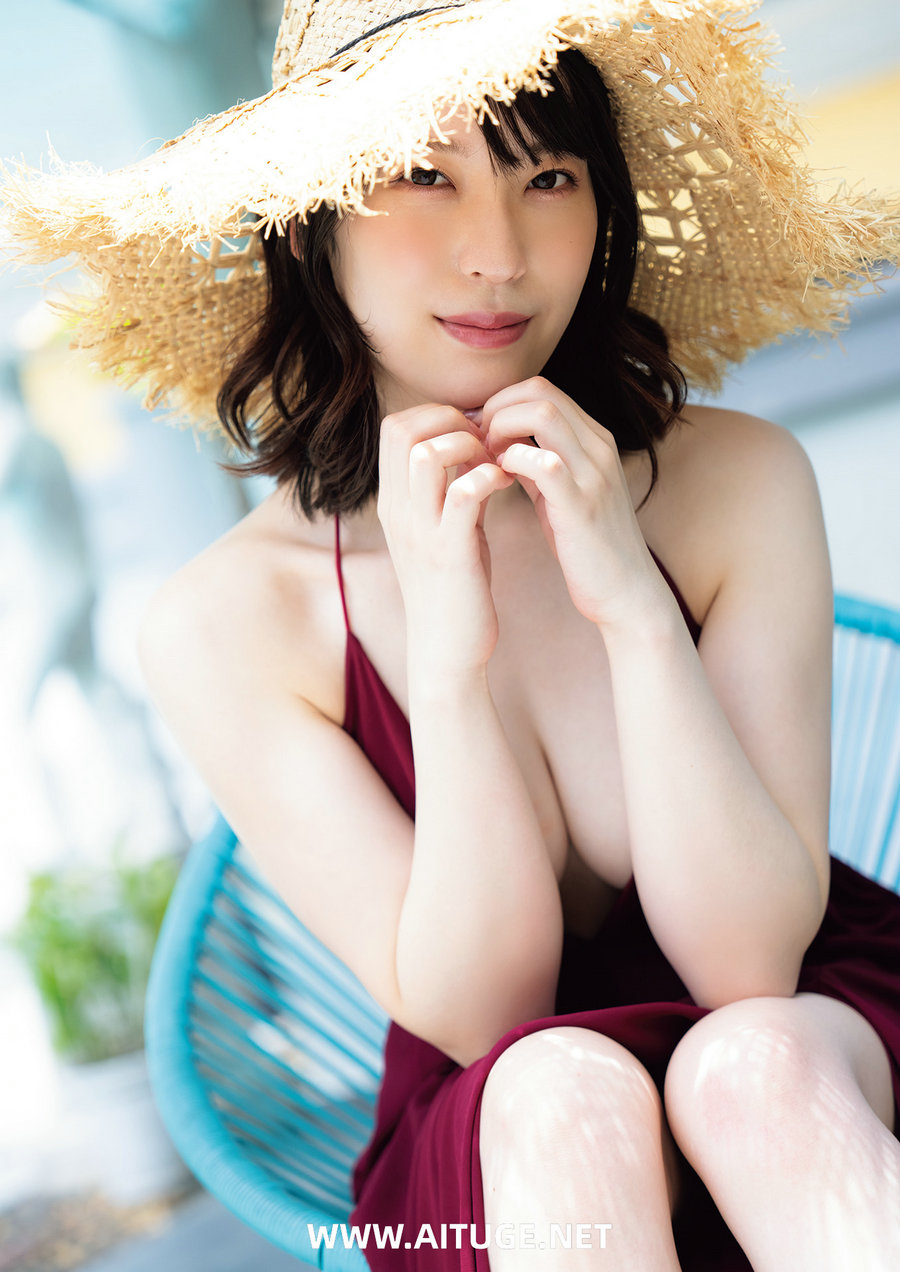 瀧本雫葉 - WHITE HOTEL [114P39MB]