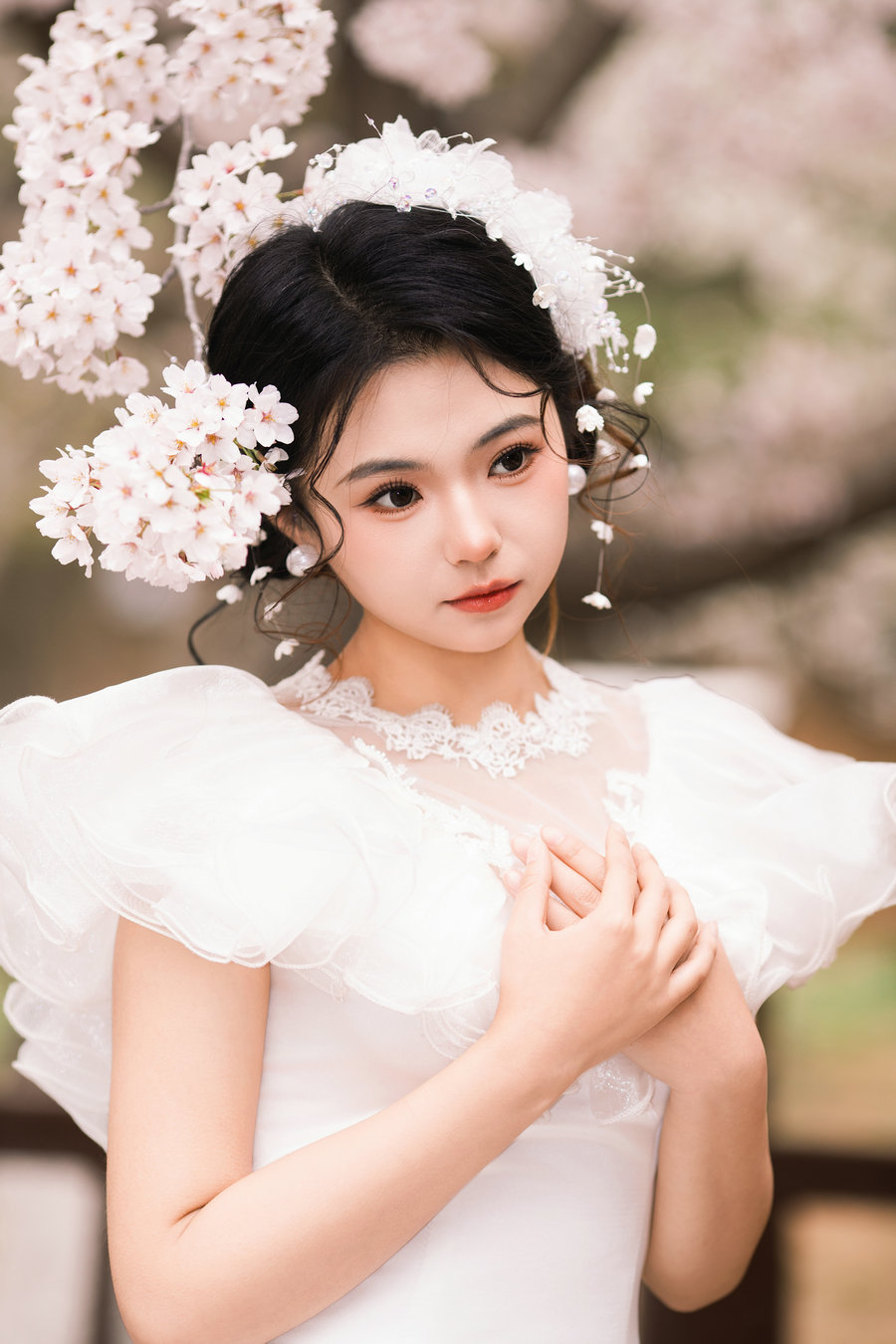[YITUYU]艺图语 2026.04.19 春日樱之曲 叶子 [22P-255MB]