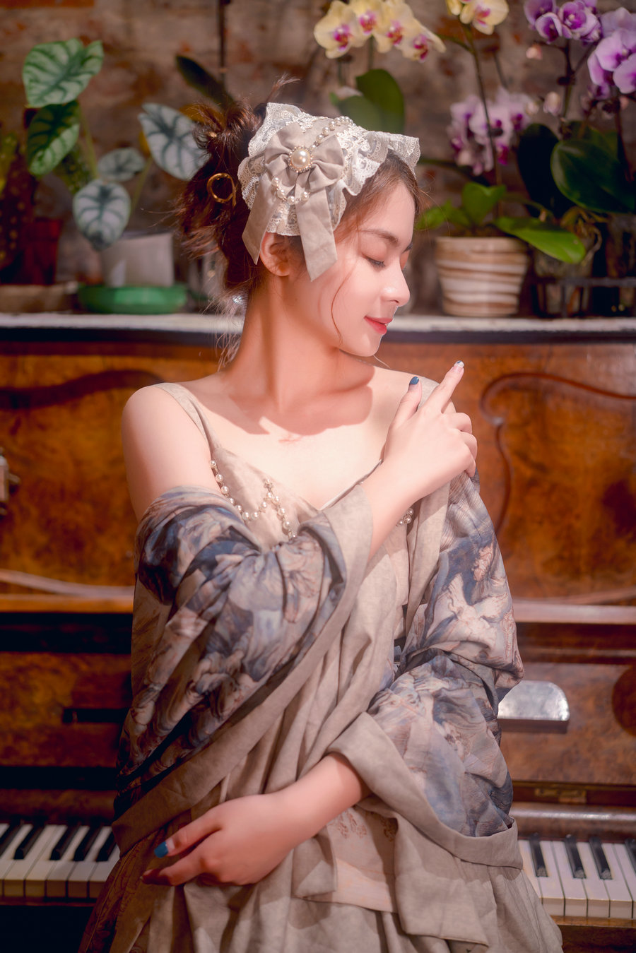 [YITUYU]艺图语 2023.05.15 花园童话 零基础的米团 [24P-544MB]