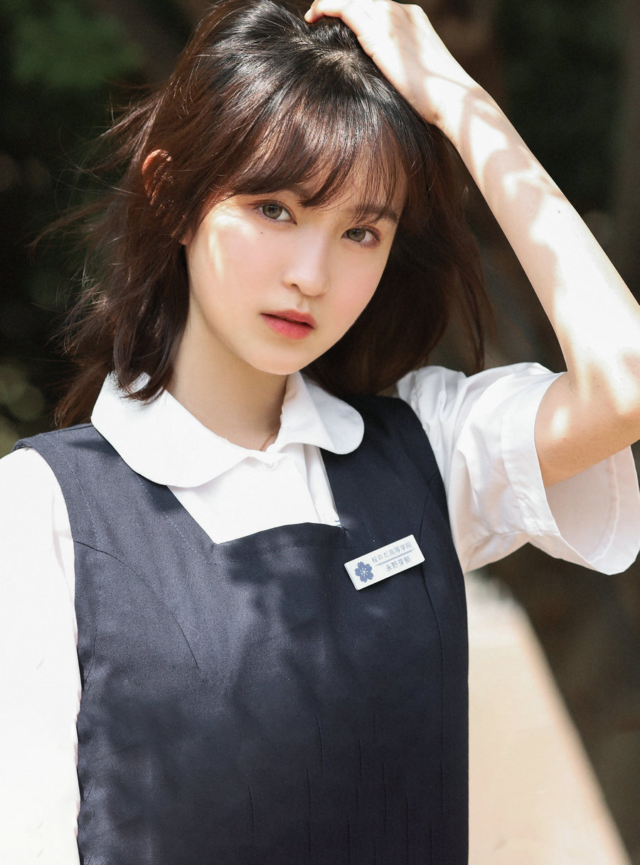 [YITUYU]艺图语 2022.07.16 白樱 - 一起去赏花吧 泽钰 [20P-204MB]