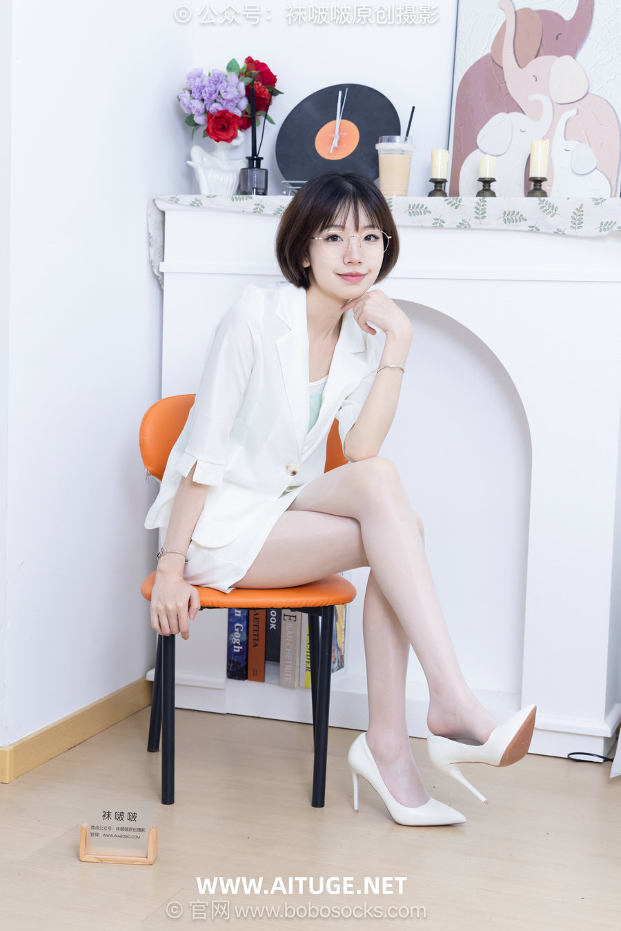 BoBoSocks袜啵啵 No.763 小甜豆-高跟鞋、油亮薄白丝、ol制服 [141P1V-5.28GB]