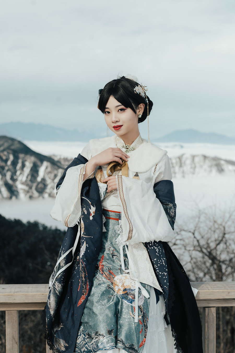 [YITUYU]艺图语 2022.05.18 南山雪 池子 [22P-199MB]