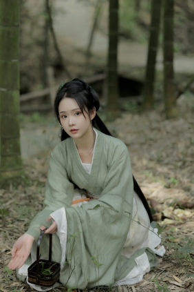 [YITUYU]艺图语 2023.05.25 青衣客 然崽牛奶 [24P-255MB]
