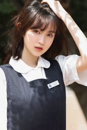 [YITUYU]艺图语 2022.07.16 白樱 - 一起去赏花吧 泽钰 [20P-204MB]