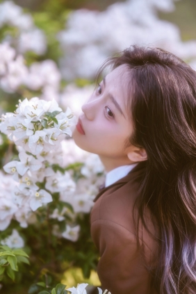 [YITUYU]艺图语 2022.05.16 想把你画成花 Enndme [30P-404MB]