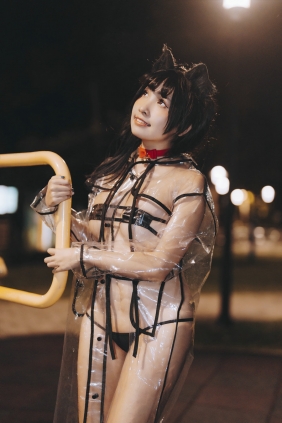 慕慕Momo - 溜雨衣猫猫 [48P-470MB]
