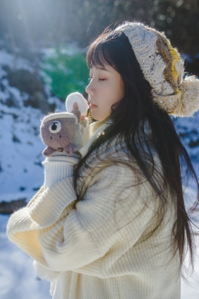 [YITUYU]艺图语 2022.04.28 雪の華 紫卿 [28P-336MB]