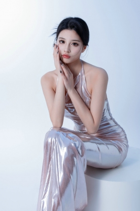 [YITUYU]艺图语 2026.04.08 御姐 清冷女神 [13P-67MB]