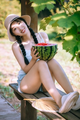 [YITUYU]艺图语 2023.05.28 盛夏西瓜少女 娇娇 [21P-238MB]